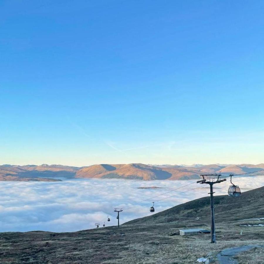 The Base Camp Hotel, Nevis Range Fort William Luaran gambar