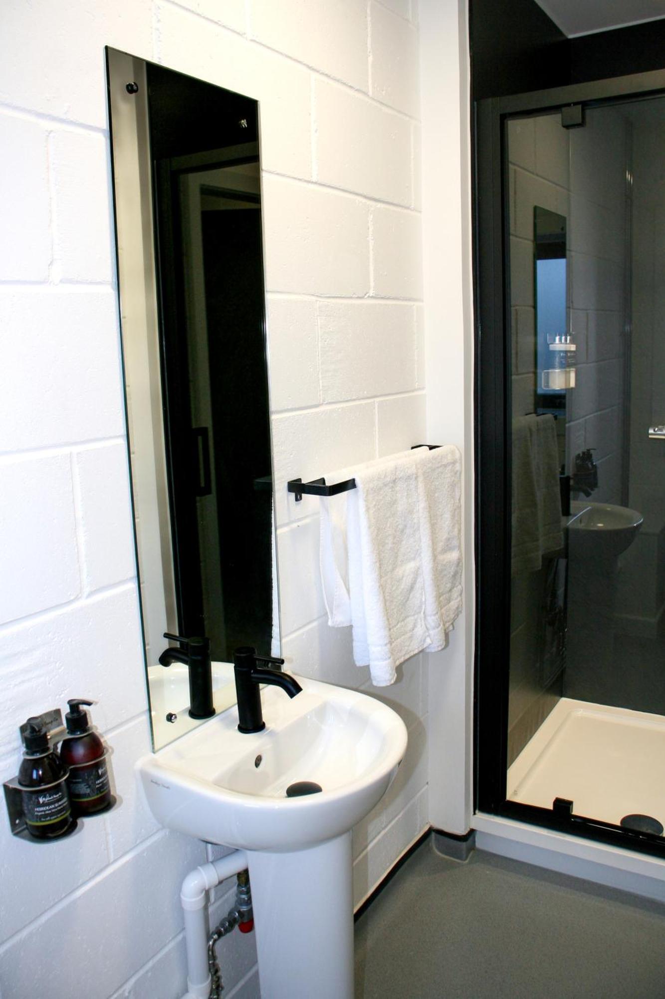The Base Camp Hotel, Nevis Range Fort William Luaran gambar